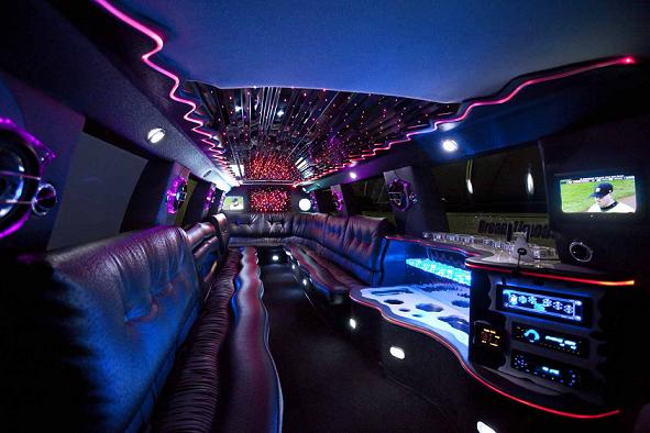 No one does Detroit Bachelor & Bachelorette Party Limos like Dream Limousines, Inc. We supply stretch, super stretch, limo and party bus rentals for bachelor parties in Detroit and surrounding areas - Call 1-586-463-7326 for rates!