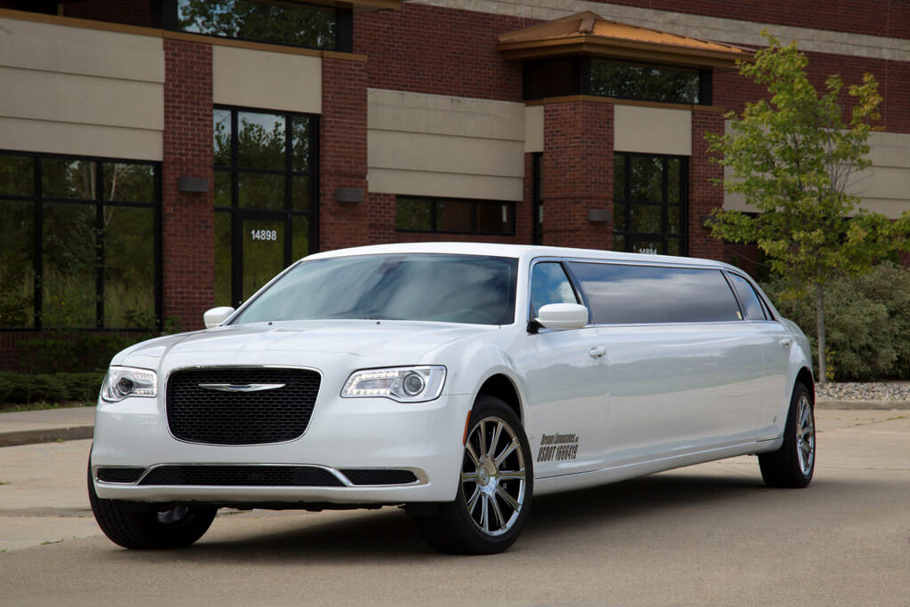 Chrysler 300 Dream Limousines Inc Detroit Limousine Rental